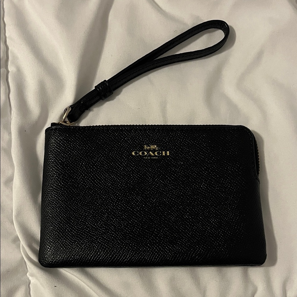 Coach Zipper Wristlet